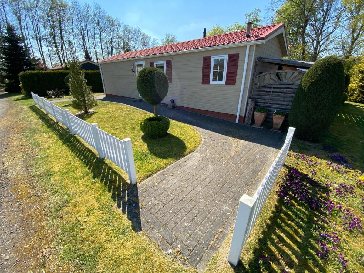 Mobilheim Campingplatz Nordloh Apen Екстер'єр фото